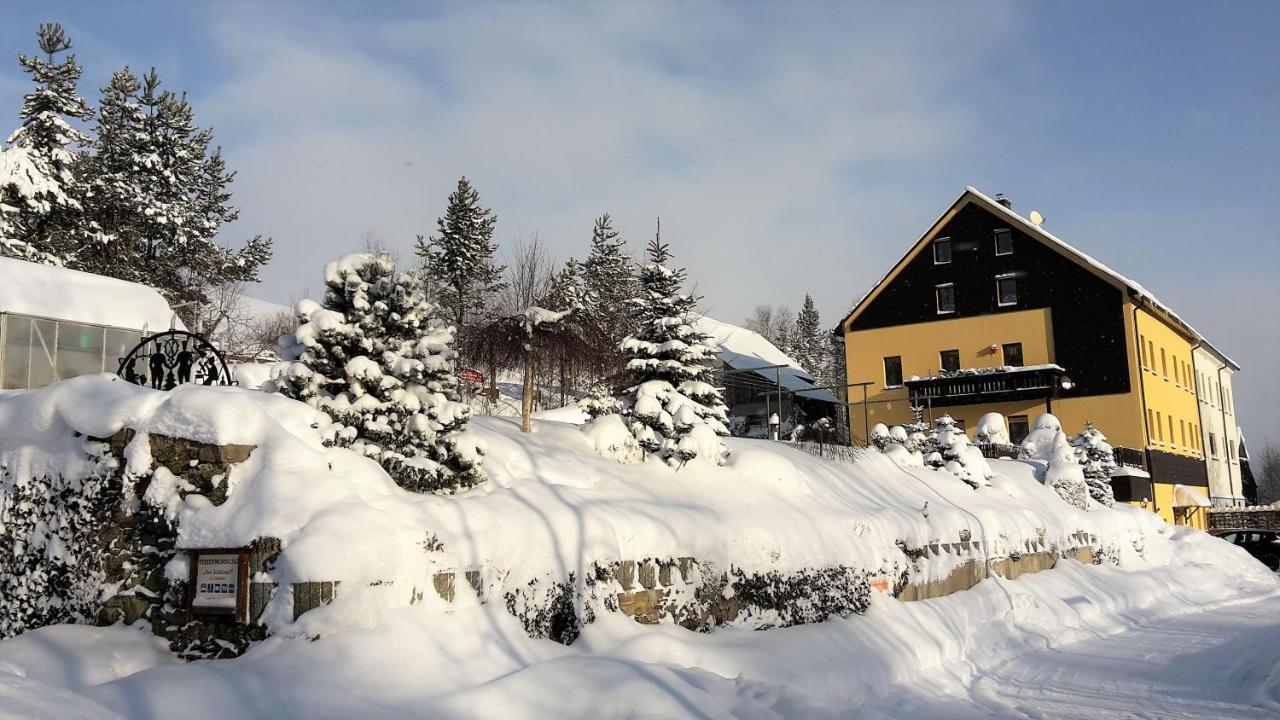 Ferienwohnungen "Am Schloessel" Oberwiesenthal Dış mekan fotoğraf